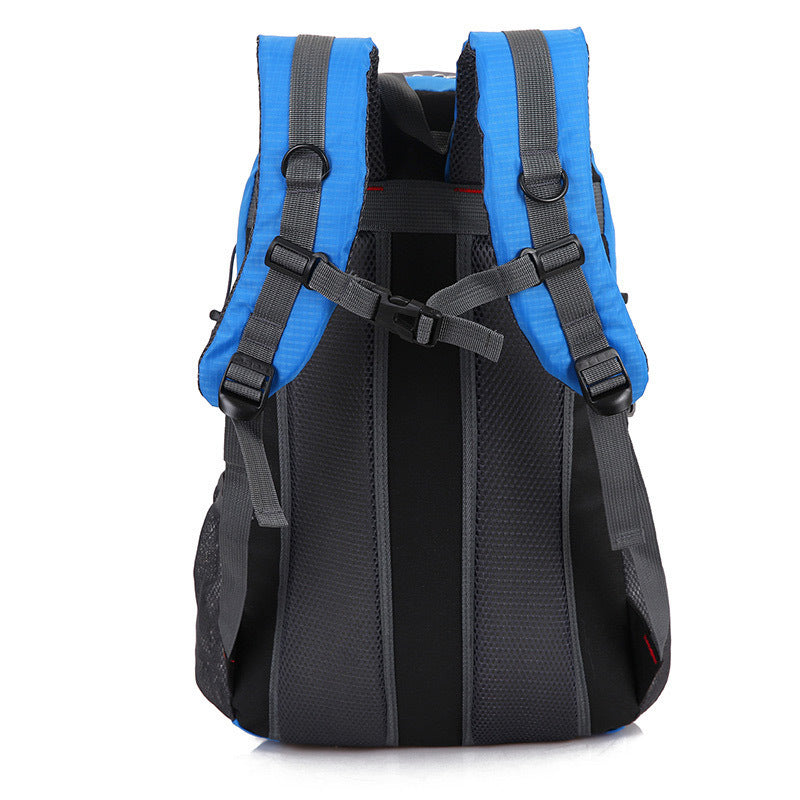 Outdoor mountaineering bag