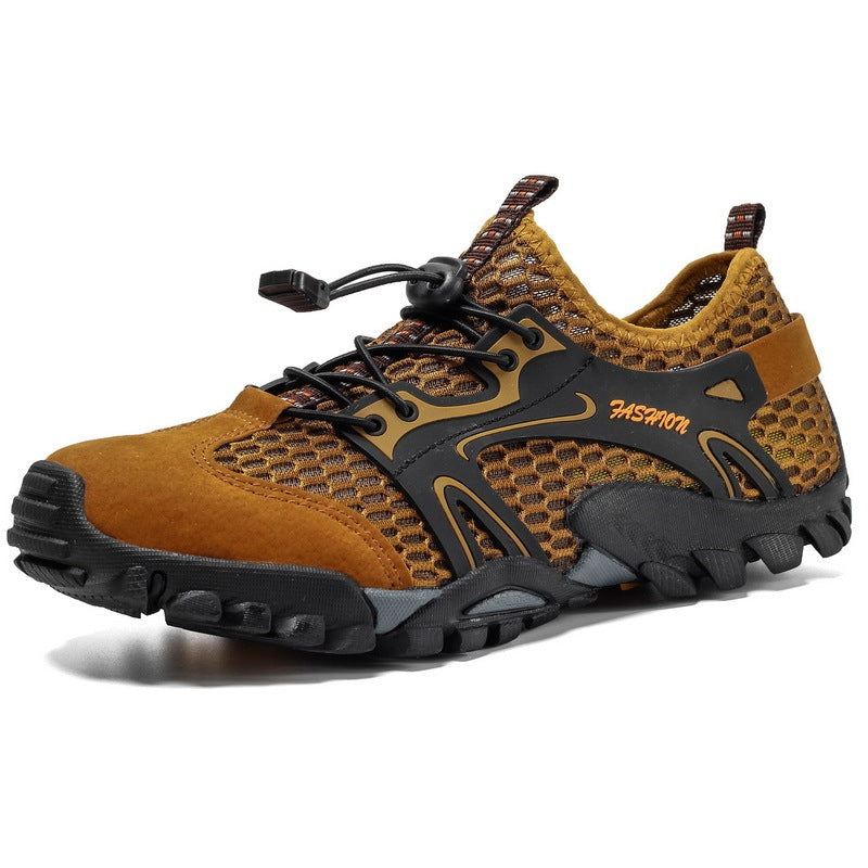 Outdoor hiking shoes